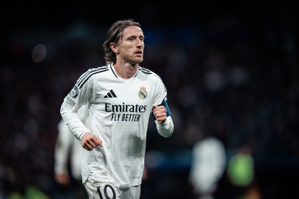Ai không biết bạn trên thế giới? Modric, người đã đứng trong ca làm việc cuối cùng, thực sự rời khỏi