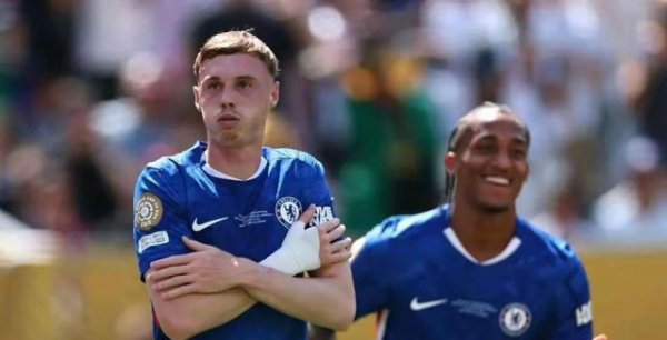 Chelsea đã giành chức vô địch trong trận chung kết câu lạc bộ World Cup 3-0, và một cuộc xung đột qu