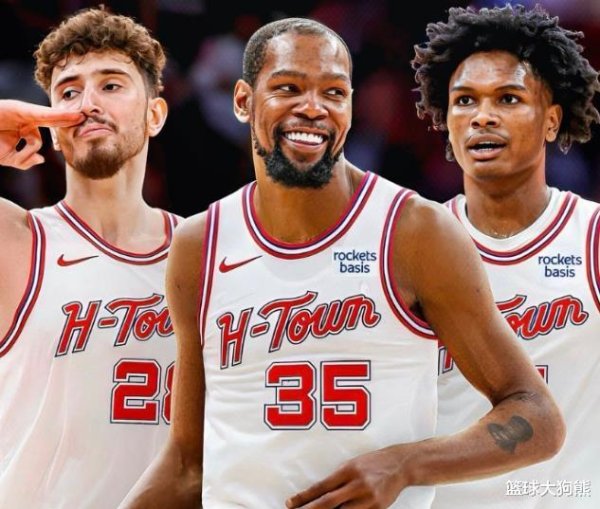 Các phóng viên của Clippers dự