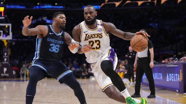 Lakers thêm một gen vô địch kh